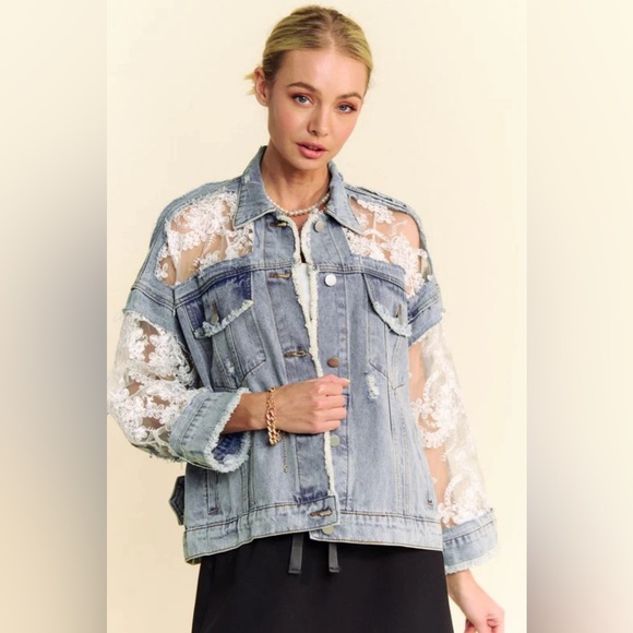 🟠257B. Lace patchwork Denim Jacket - Picture 2 of 6